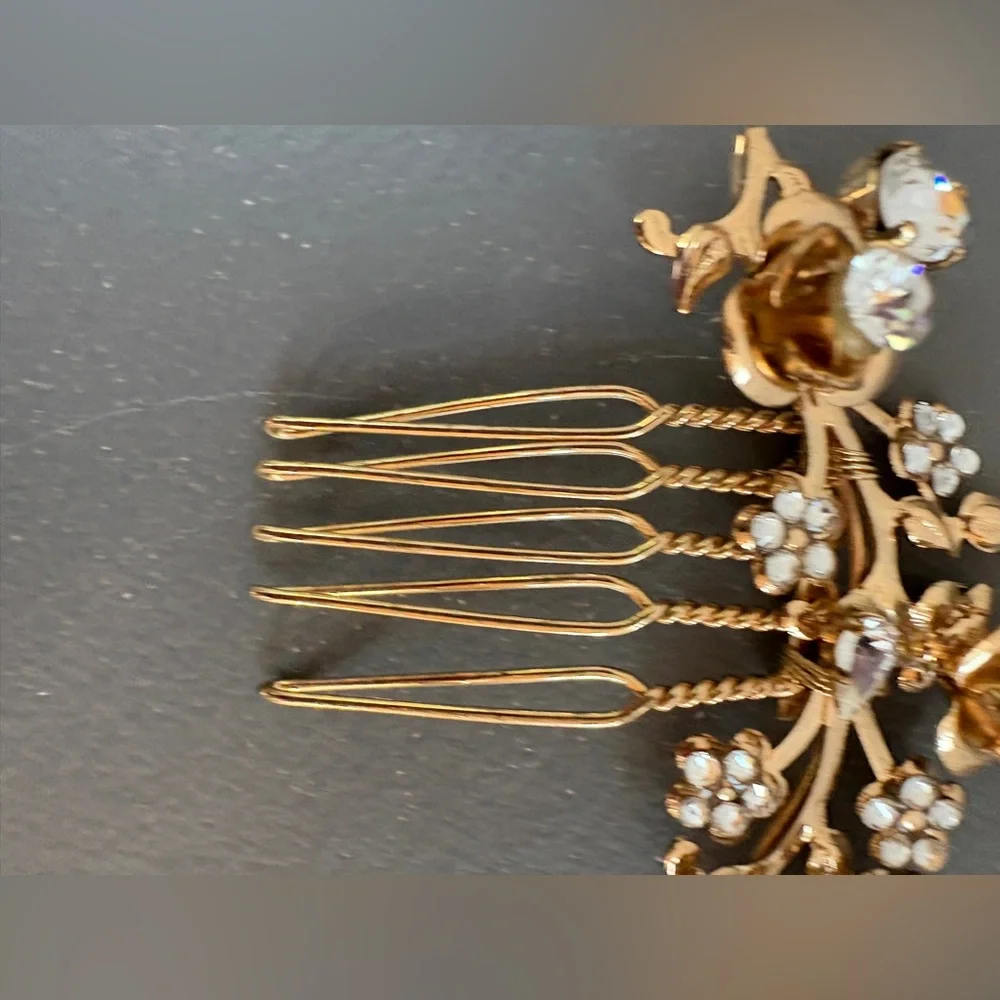 Vintage-Style Gold Floral Rhinestone Hair Comb – Bridal Wedding Hairpiece